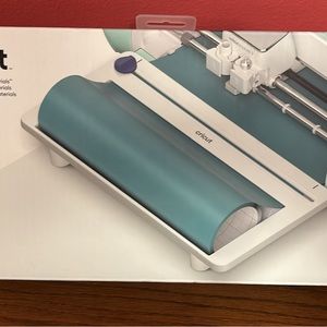 Cricut Smart roll holder